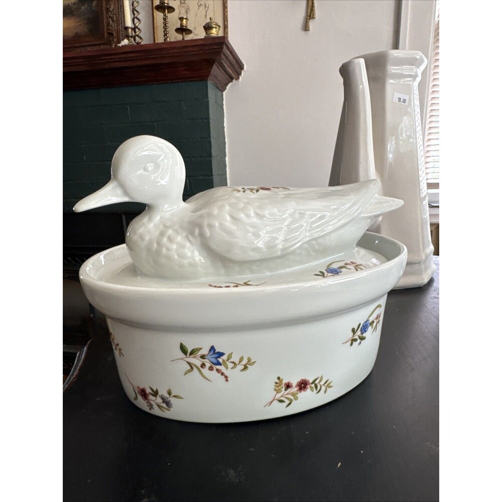 BIA Cordon Bleu Duck Tureen Lid Soup Bowl Country Floral Cottagecore Farmhouse